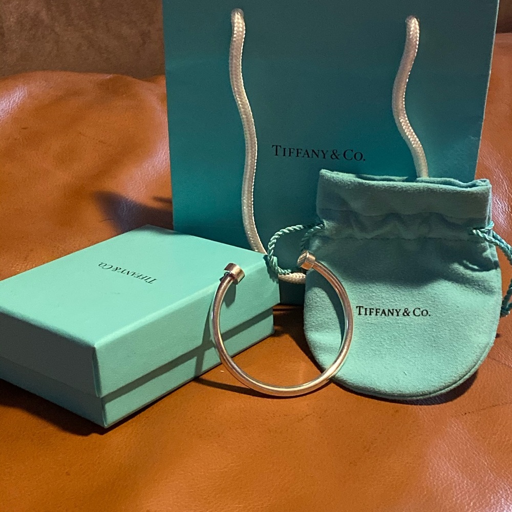 Return to Tiffany cuff